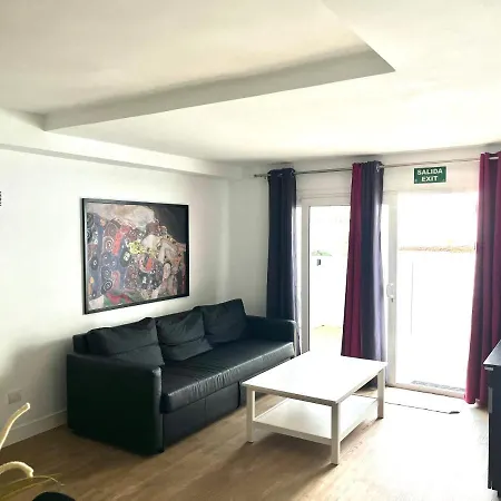 Flower Beach 14 Apartment *